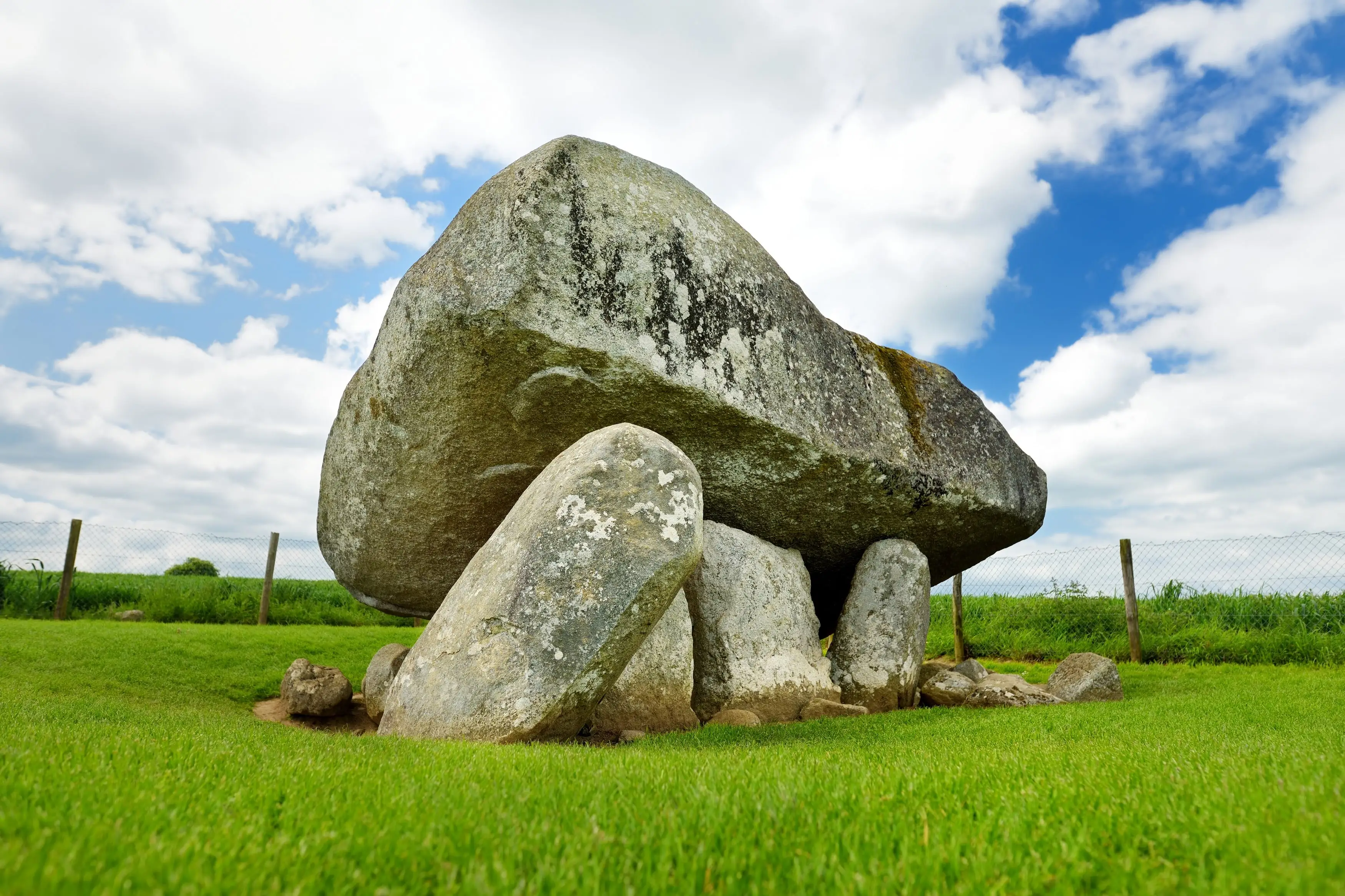 Der Brownshill Dolmen - © MNStudio