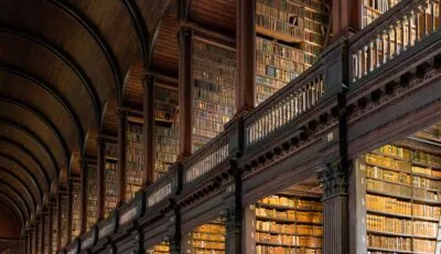 Die Old Library des Trinity College 2 Die Long Room der Old Library vor der Entfernung ihrer Bücher