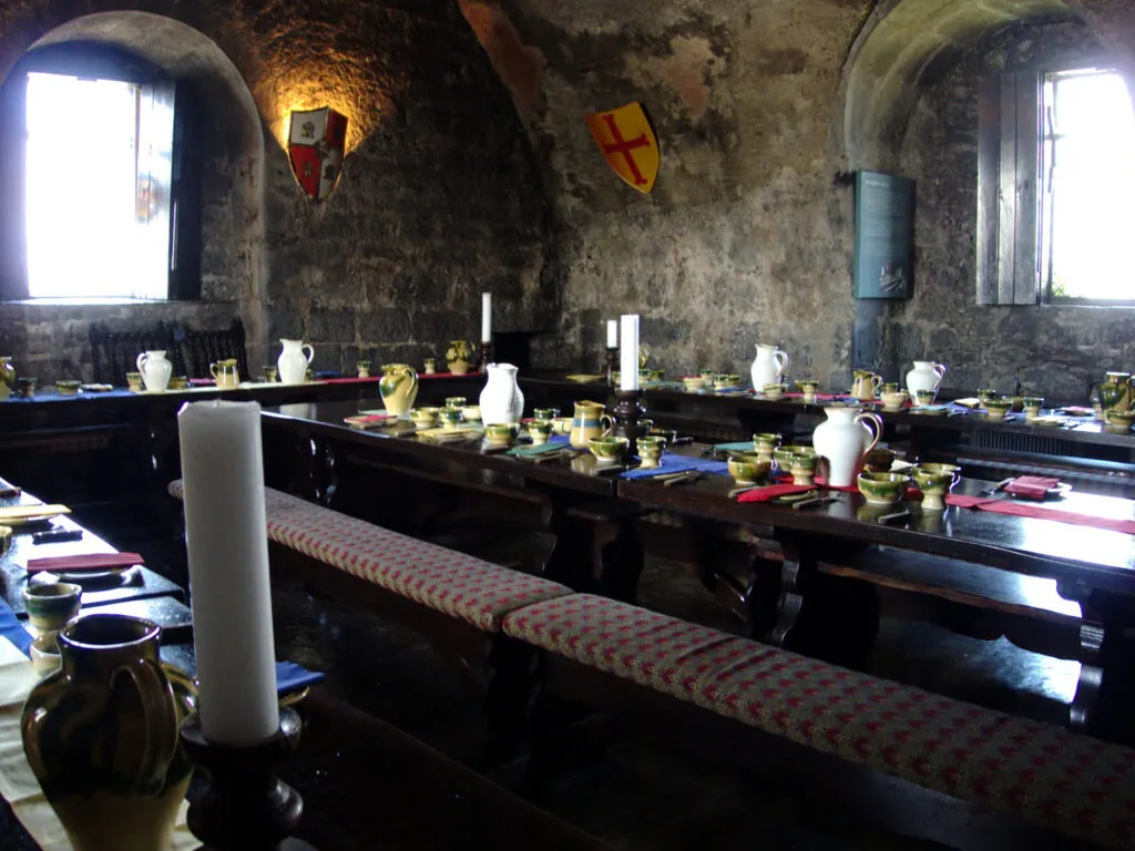 Ein Bankett im Dunguaire Castle - dmerino13 - cc