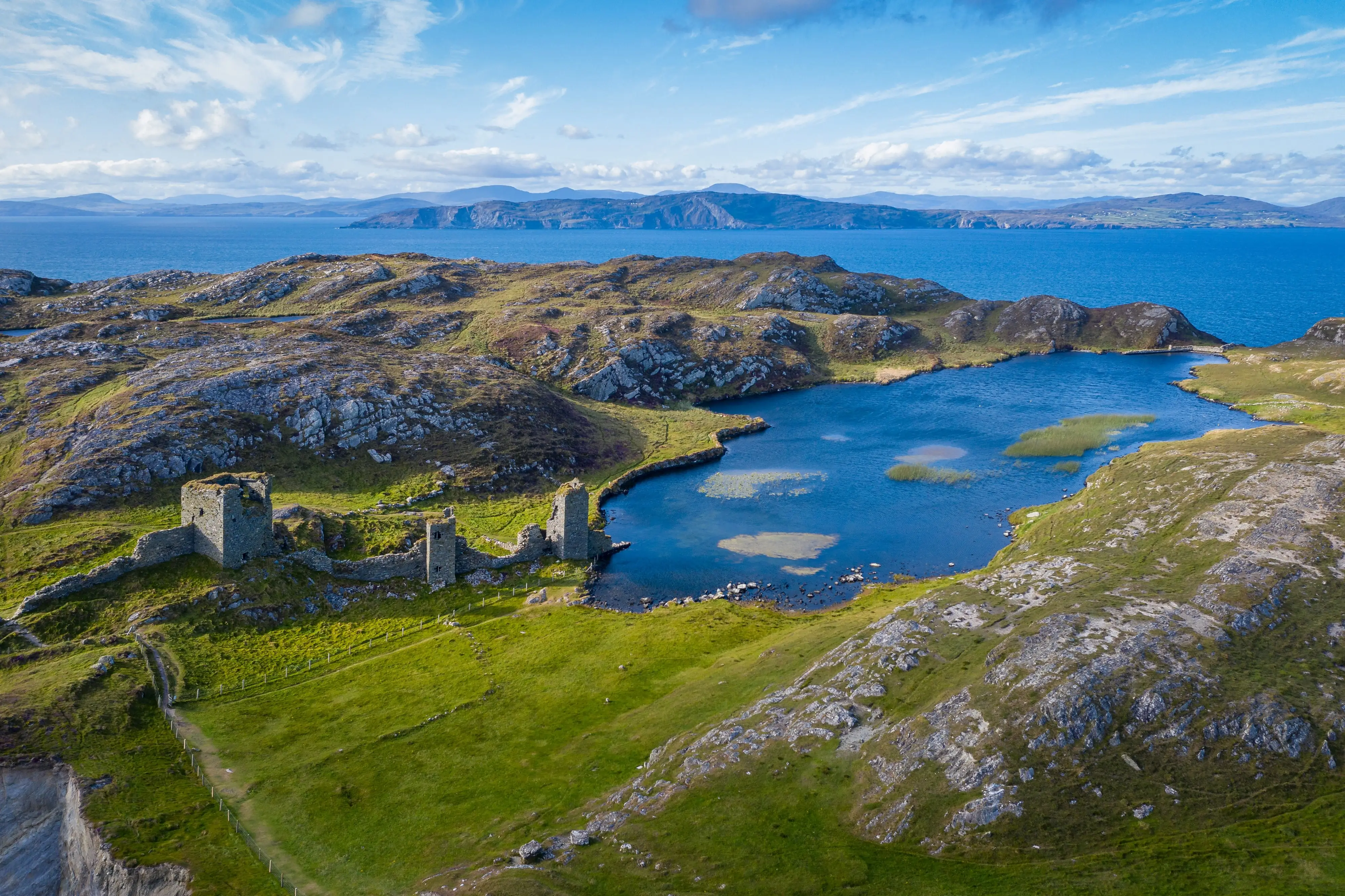 Der Three castle head