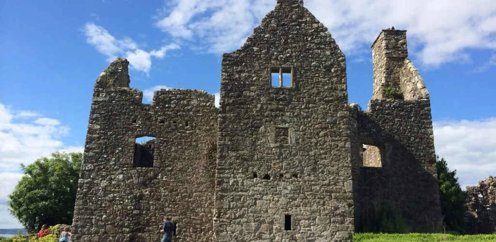 tully castle 1