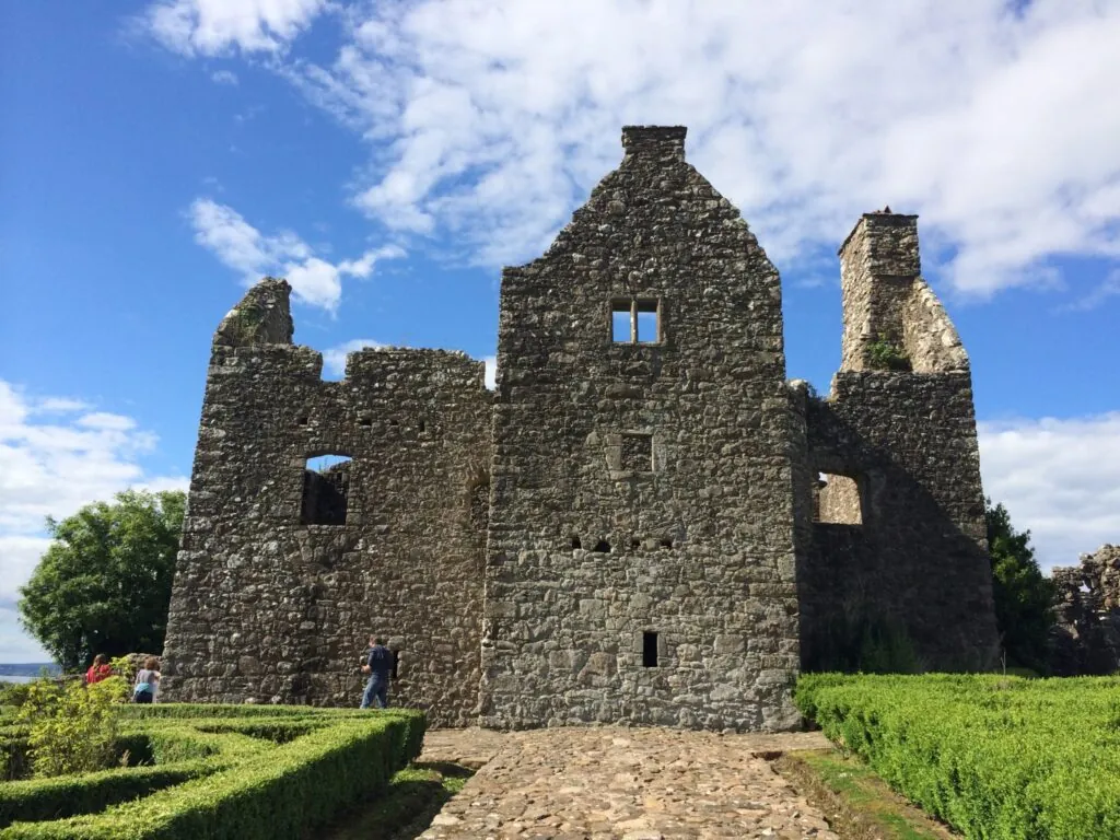 tully castle 1