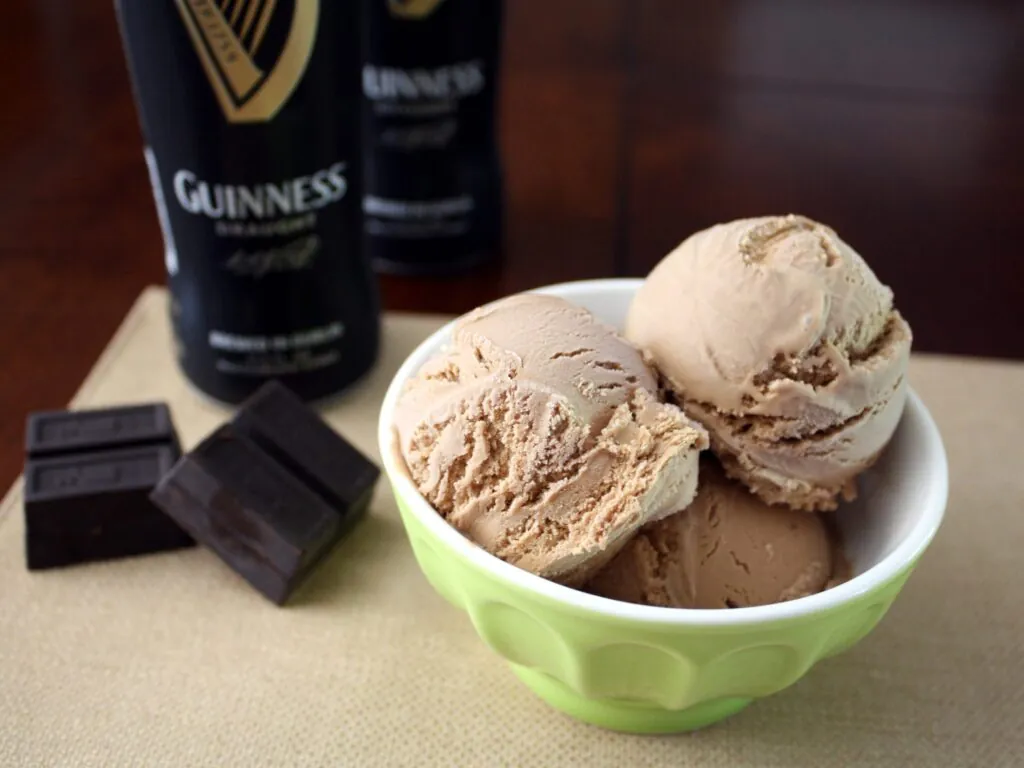 Ein Guinness-Eis - www.peaceloveandfrenchfries.com