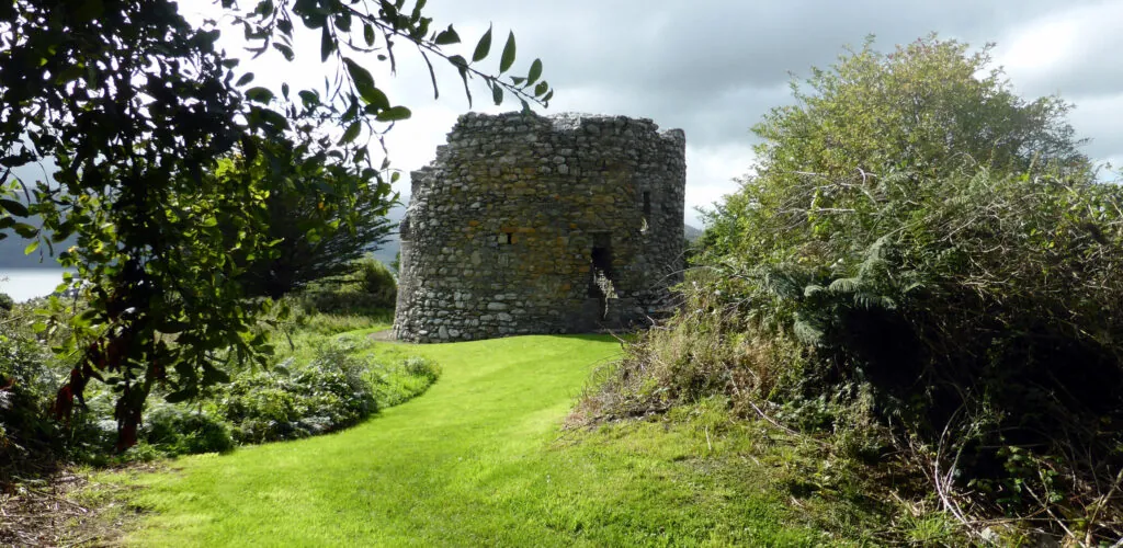 parkavonear castle
