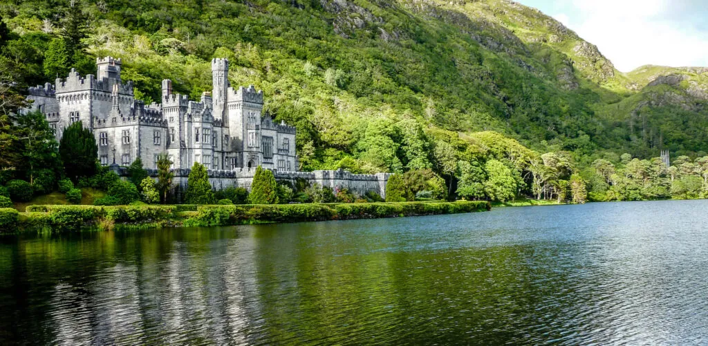 Kylemore Abbey startet einen interaktiven Rundgang zur Bewahrung ihres Kulturerbes
