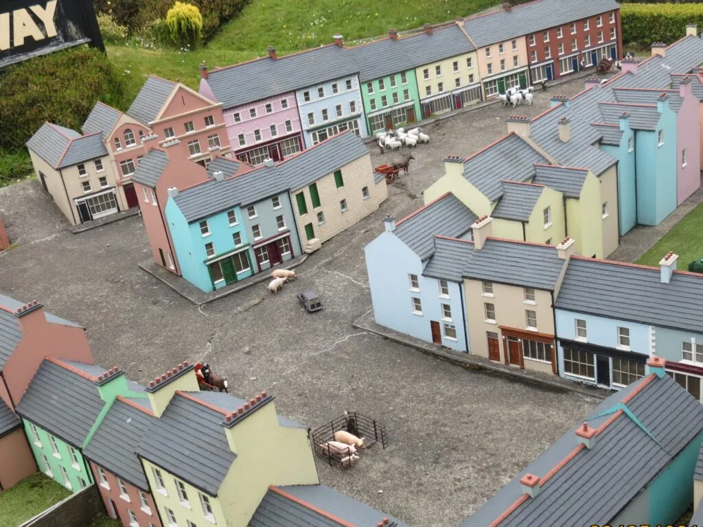 Das West Cork Model Village - Sinead McCarthy
