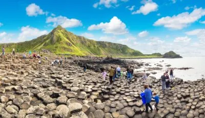 Der Giant's Causeway 4 Giant's Causeway - S-F / Shutterstock.com