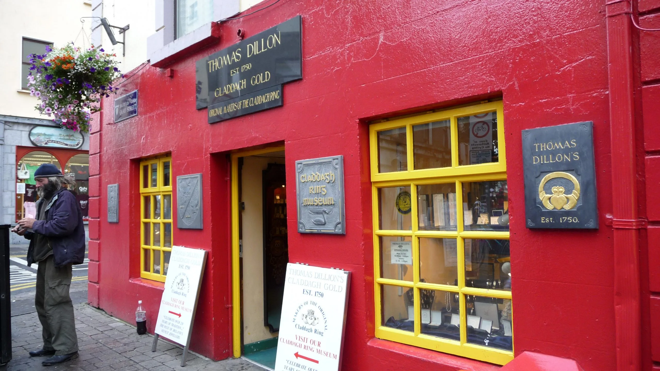 The Claddagh Ring Museum - oinegue - cc