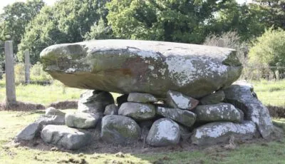 Der Annadorn Dolmen - Ardfern - cc