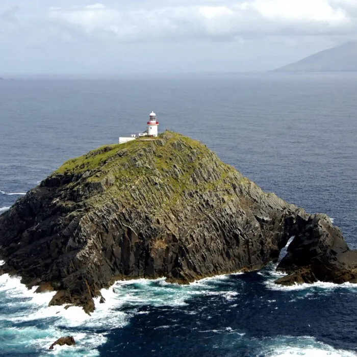 Le Blackrock Mayo - https://marinas.com