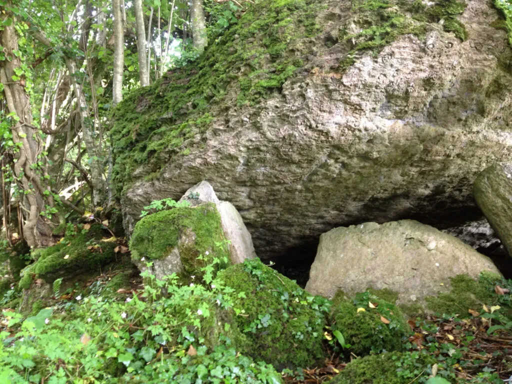 Der Meehambee-Dolmen - Cliona Keating - cc