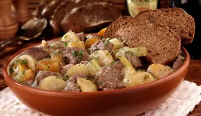 Traditioneller Irish Stew