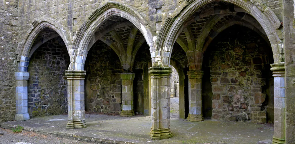 clontuskert abbey 1