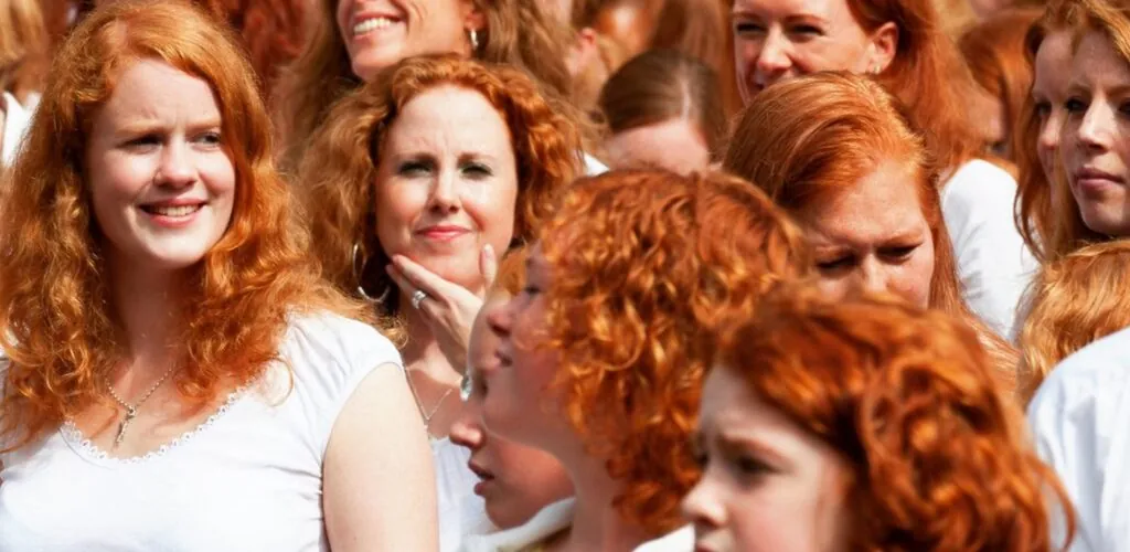 Top 11 der schlimmsten Klischees über Irland 2 Rothaarige bei der Irish Redhead Convention