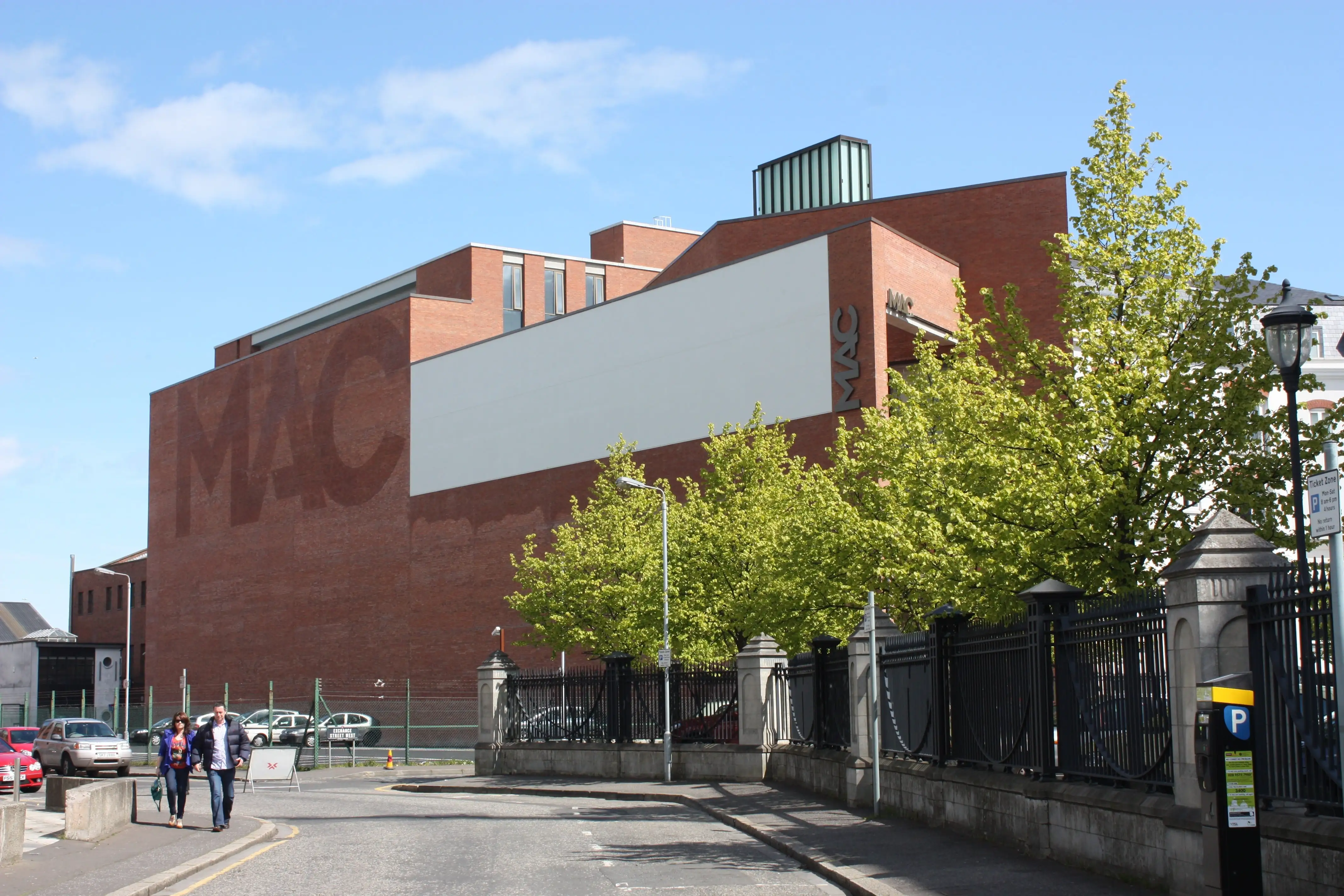 Das Metropolitan Arts Centre (MAC) in Belfast