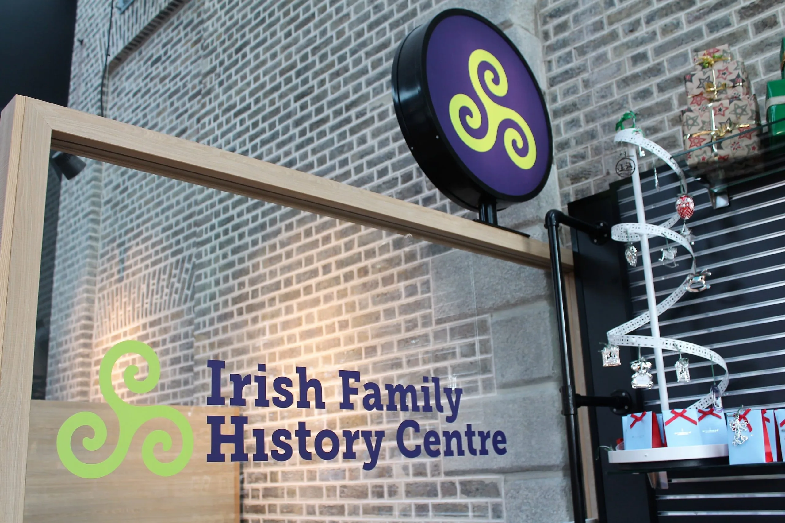 Entrée du e l'Irish Family History Centre - https://www.irishfamilyhistorycentre.com