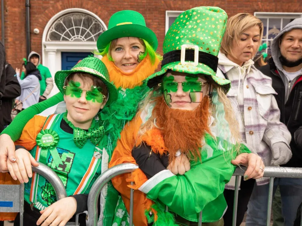 People in green on St Patrick's Day - ©Allen Kiely - Failte Ireland