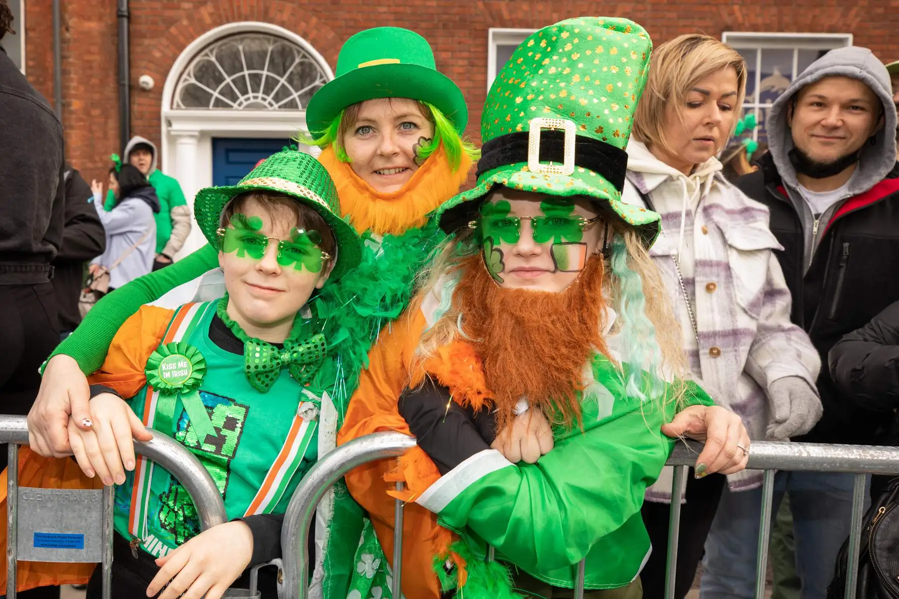 People in green on St Patrick's Day - ©Allen Kiely - Failte Ireland