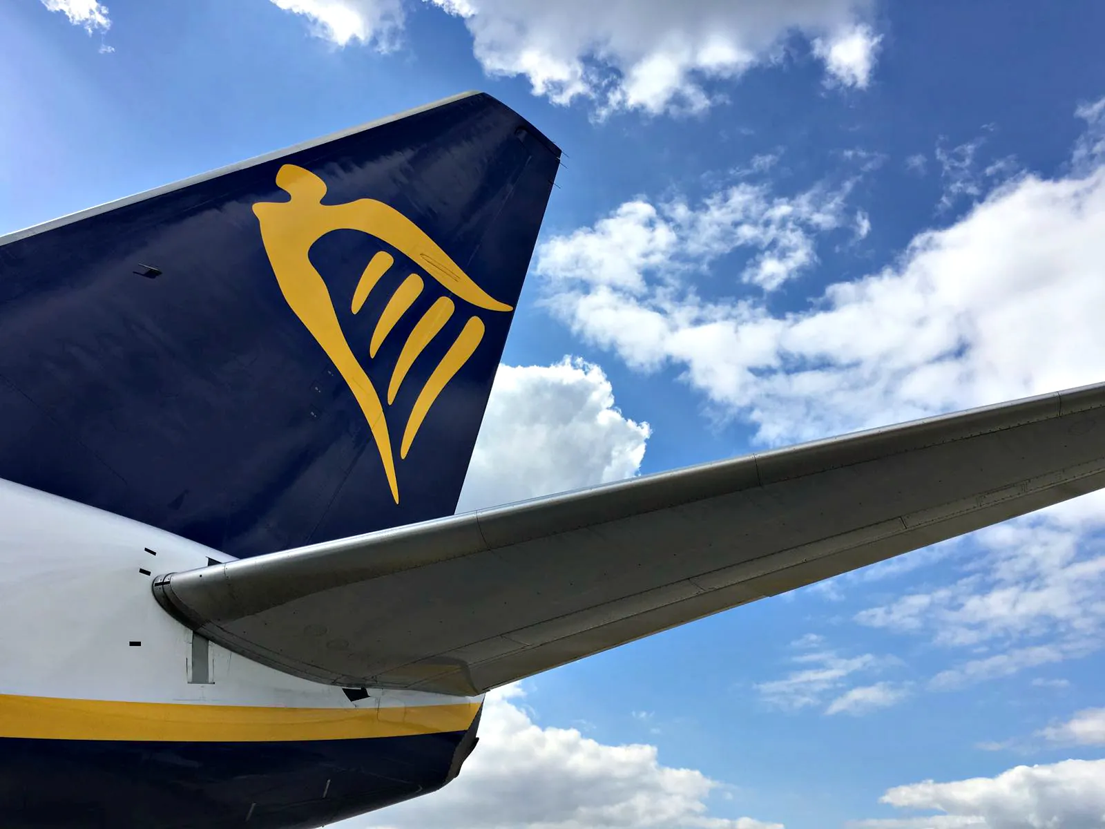 Ryanair - Denmen Aviation Photography - cc
