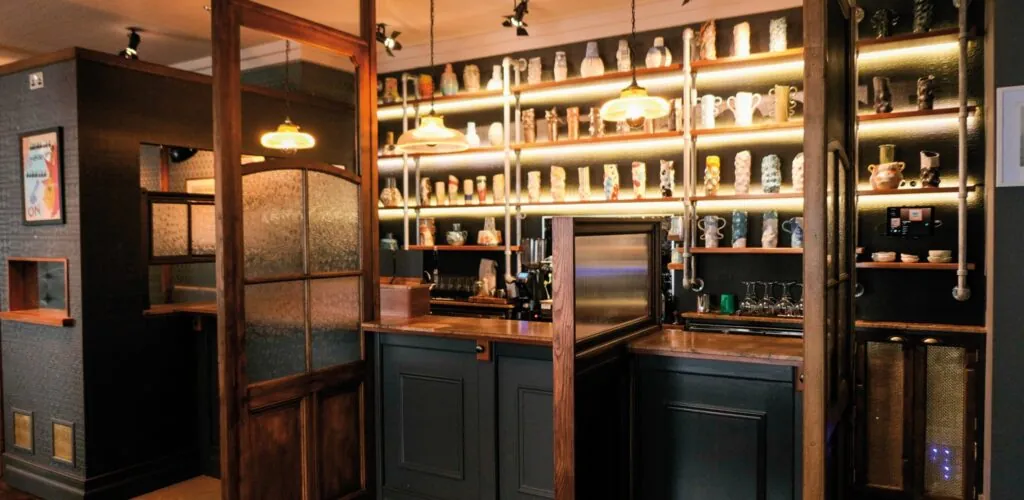 Covid-19 in Irland: Ein Irish Pub verwandelt sich in Café und öffnet wieder