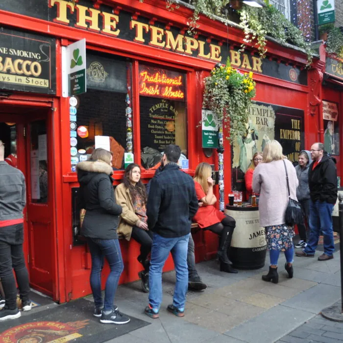 Temple Bar in Dublin - Claudia Schillinger - cc