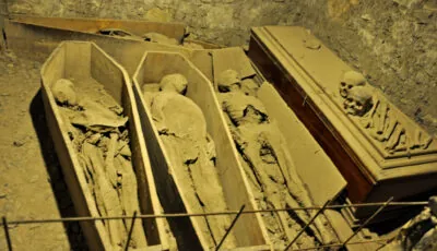 Die verstümmelten Leichen in der St. Michans-Kirche - Jennifer Boyer - cc