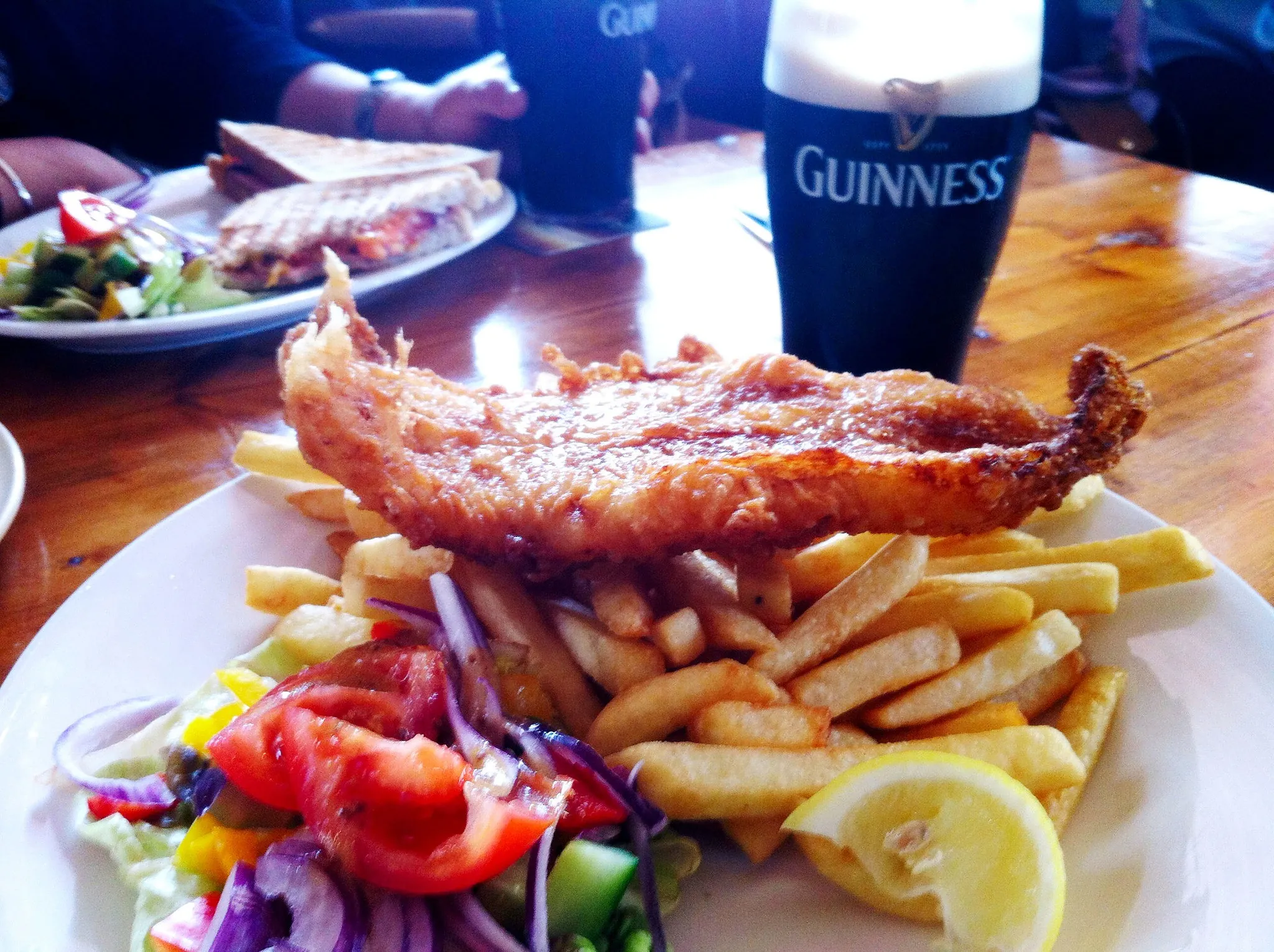 Un fish and chips et sa pinte de Guinness à Galway - Wayne Thume - cc