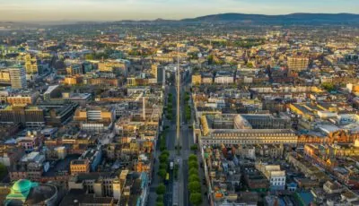 Luftaufnahme der O'Connell Street in Dublin