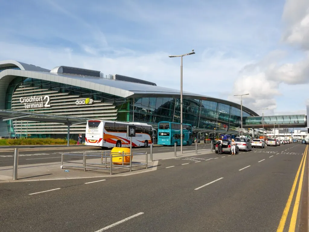 Terminal 2 de l'aéroport de Dublin - © Markus Mainka