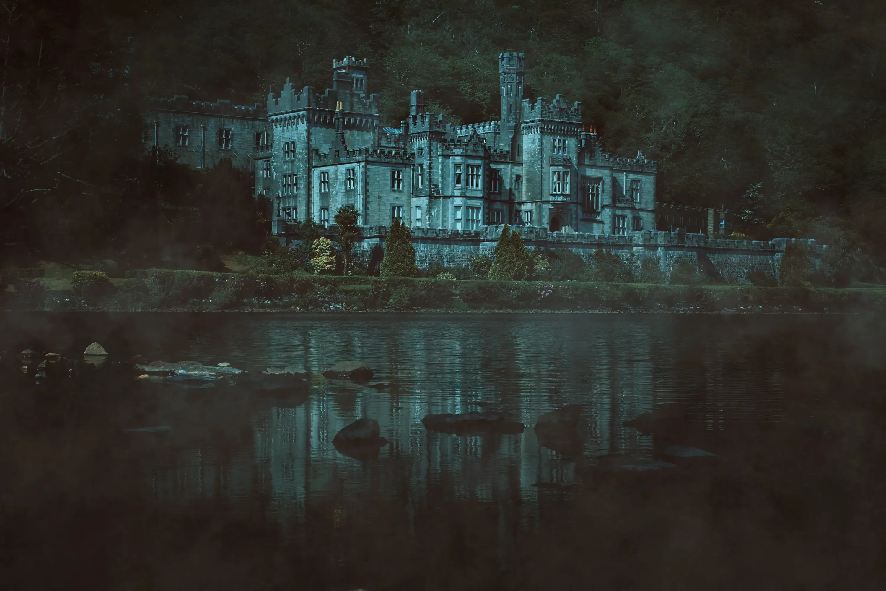 Kylemore Castle - © captblack76