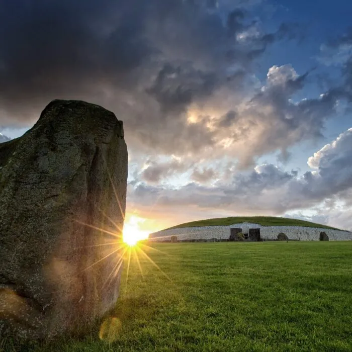Newgrange - Brian Morrison - © Tourism Ireland