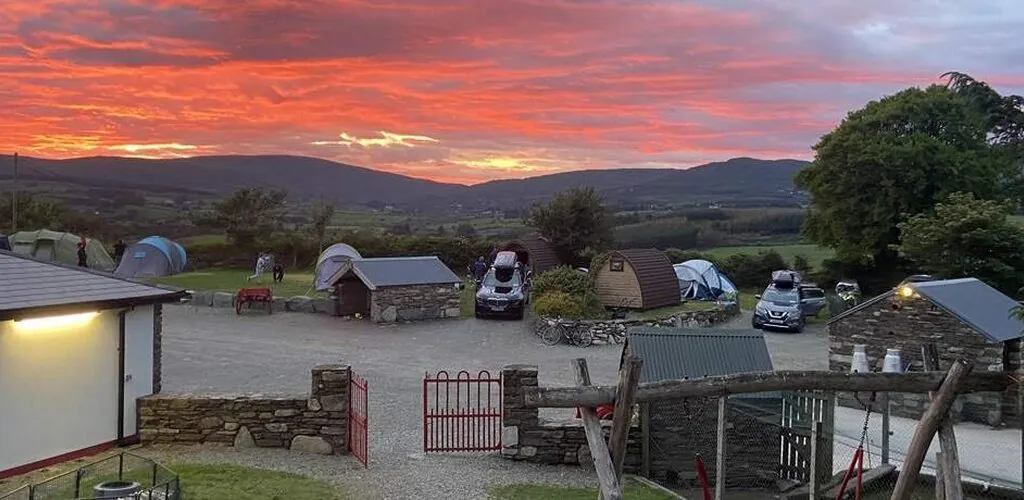 top of the rock pod pairc