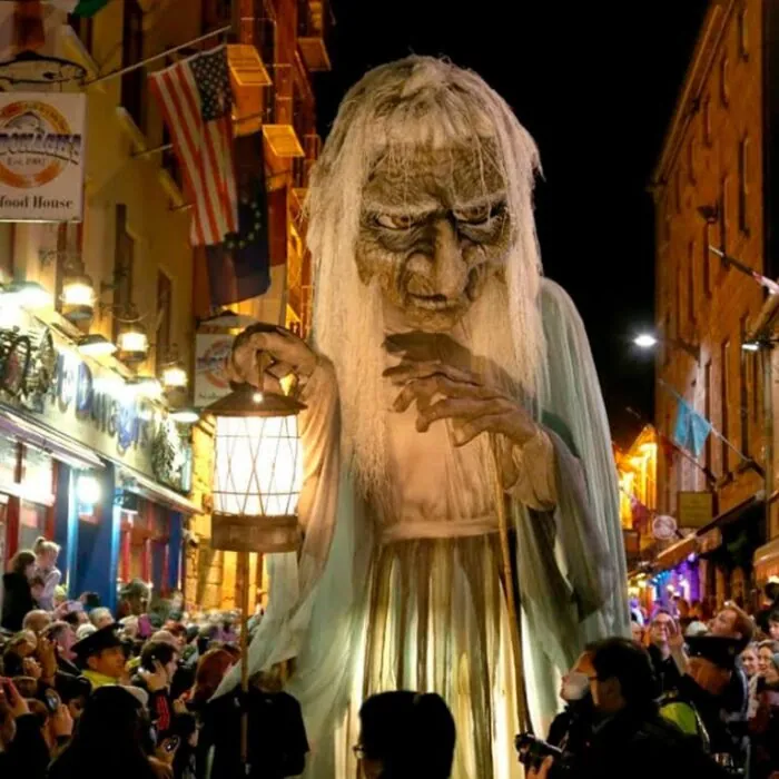 Die Macnas Halloween Parade 1 La grande parade de Macnas à Galway