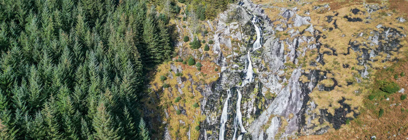 Der Glenmacnass-Wasserfall
