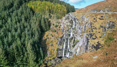 Der Glenmacnass-Wasserfall - © Sonder Visual - Fáilte Ireland