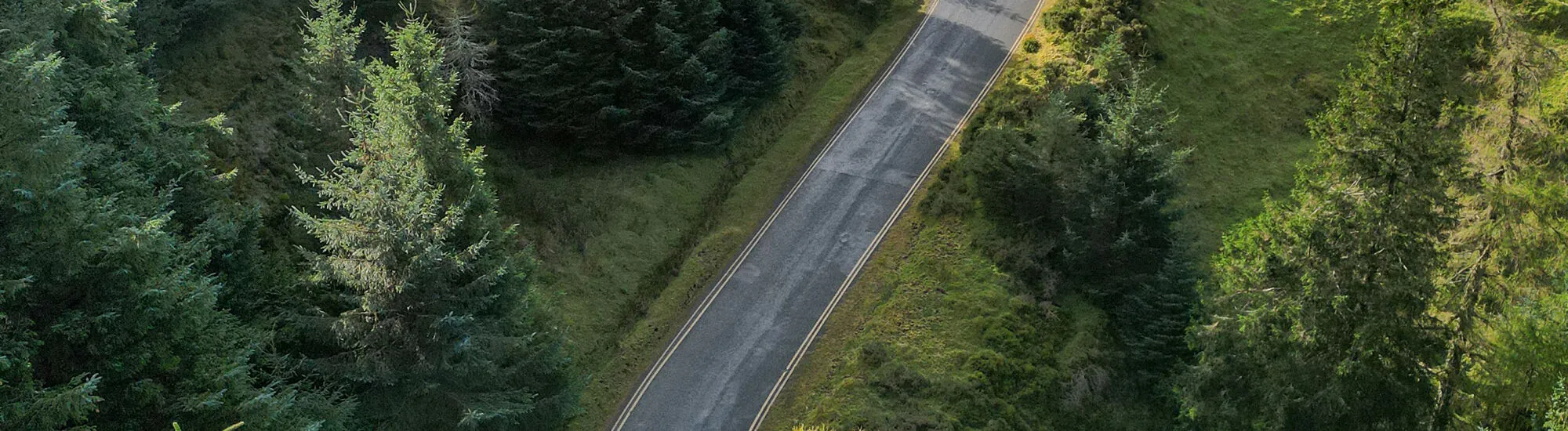 Sicher in Irland reisen: eine lange Autofahrt vorbereiten