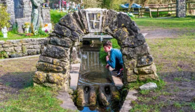 Heilige Brunnen Irlands: spirituelle Rückzugsorte
