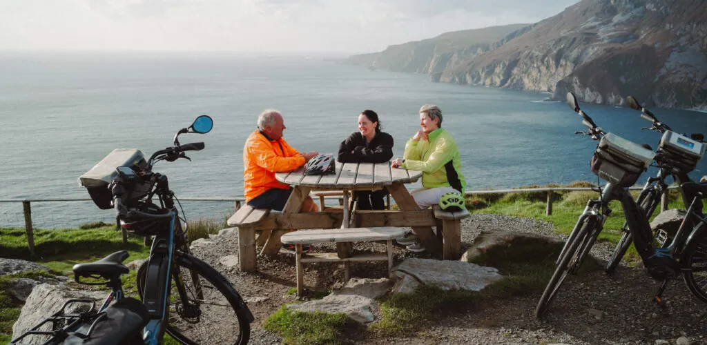 Die schönsten Fahrradstrecken in Irland: 10 atemberaubende Routen 4 Entdecke Slieve League mit dem Fahrrad! - Johnny Frazer for Islander - ©Fáilte Ireland