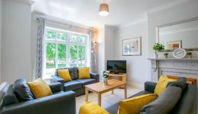 106 – The Townhouse by Shortstays
