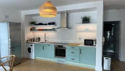 2 Bedroom Apartment Central Town Location