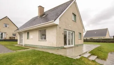 38 Carrowhubbock Holiday Village