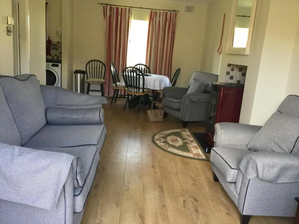 Adare Luxury Riverside Apartment