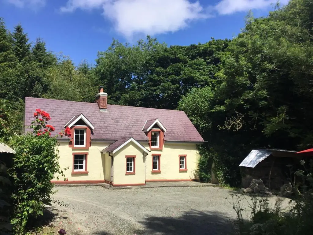 Alderlane cottage
