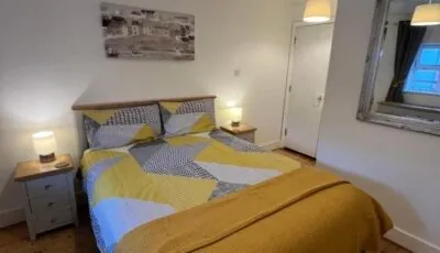 Apartment 12, Sea Wharf