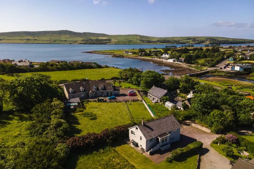 Beautiful Modern Home In Dingle 5 min walk to town