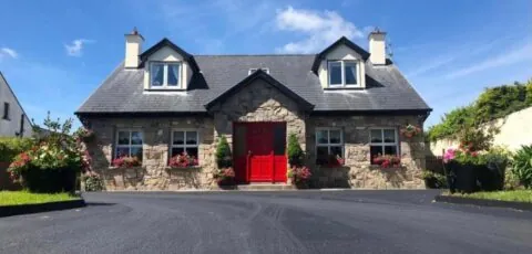 Cosy Rooms in a Stone Cottage
