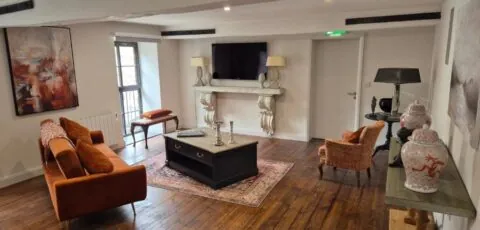Darcy Magee Apartment No1