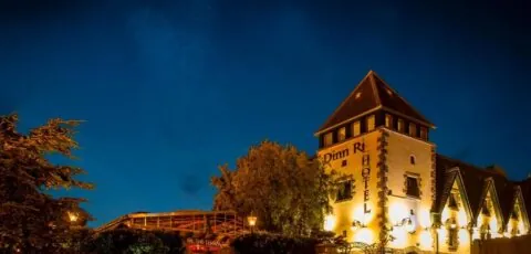 Dinn Ri Hotel