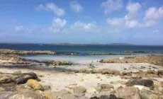 Drop Anchor House, Spacious 3 bedroom apartment, fabulous sea views
