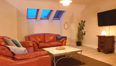 Ethan House Holiday Suites